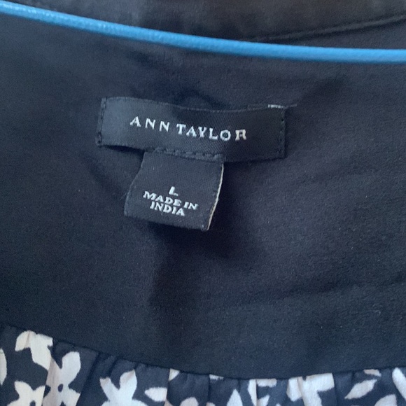 Ann Taylor Blouse - Size L - Picture 2 of 4
